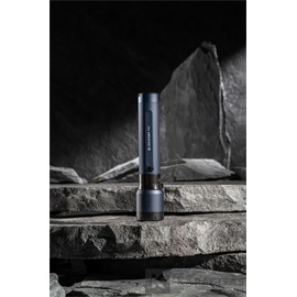 LEDLENSER P7R tölthető LED lámpa 2000lm, 320m, 503265 Li-ion  Limited